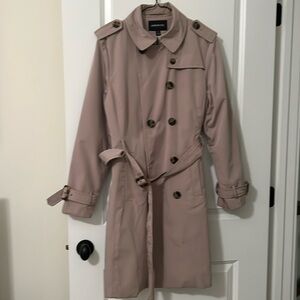 Vintage London Fog Trench Coat with zip out plaid lining size L
